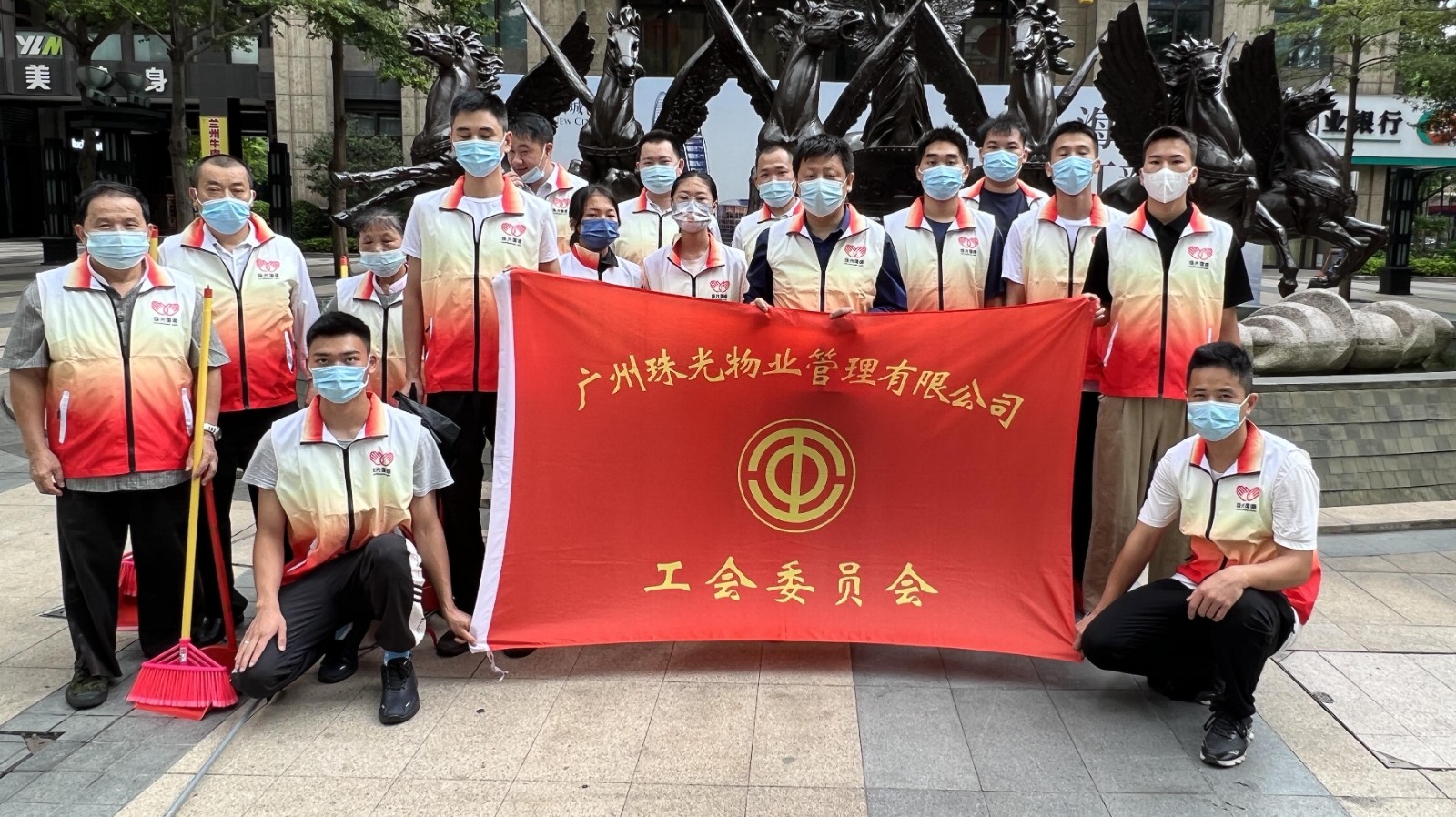 傳遞溫暖，從“心”出發(fā) | 公益日來到，看我們做了什么！